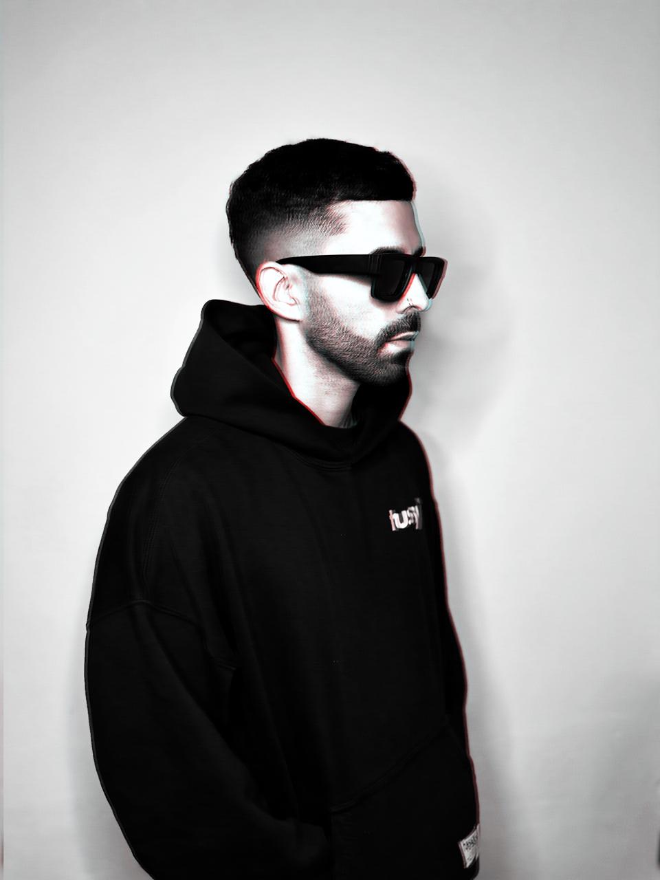 BROD (Rodrigo Brizuela) - Retrato estilo dark blanco y negro DJ Techno Tucumán Argentina